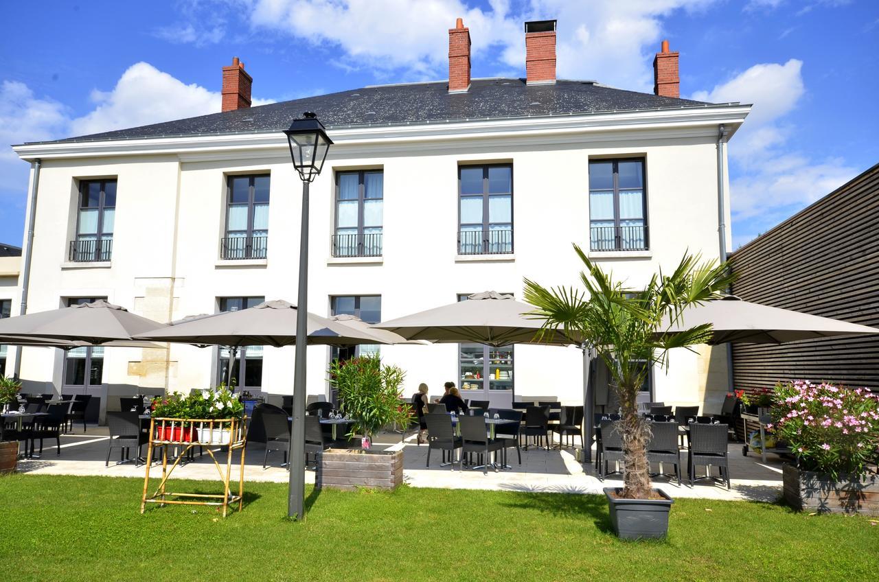 Auberge Du Chateau Bleu Tremblay-en-France Exterior photo